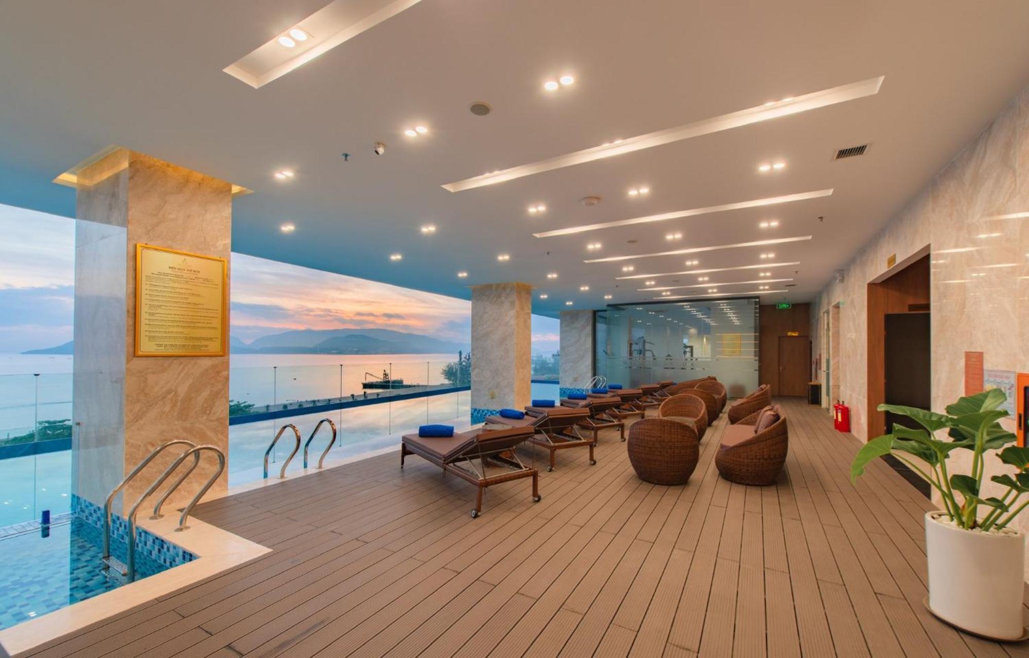 Grand Gosia Hotel Να Τρανγκ Εξωτερικό φωτογραφία